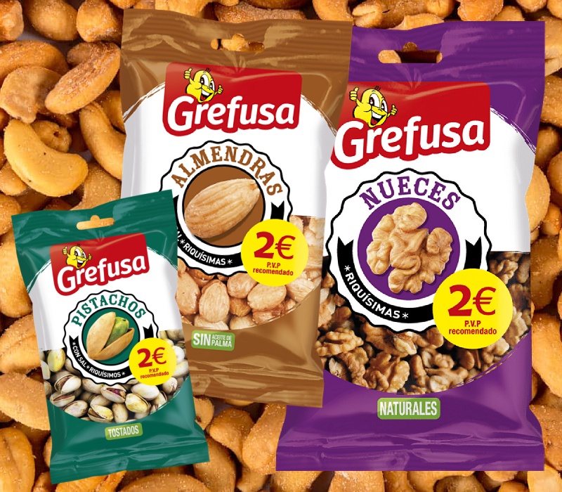 surtido variado de frutos secos (almendras, nueces, pistachos, etc.)